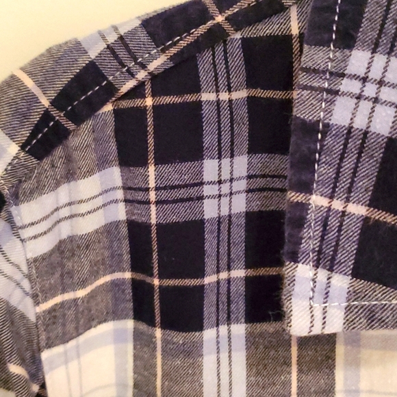 Plaid Tommy Hilfiger Shirt - Picture 3 of 8